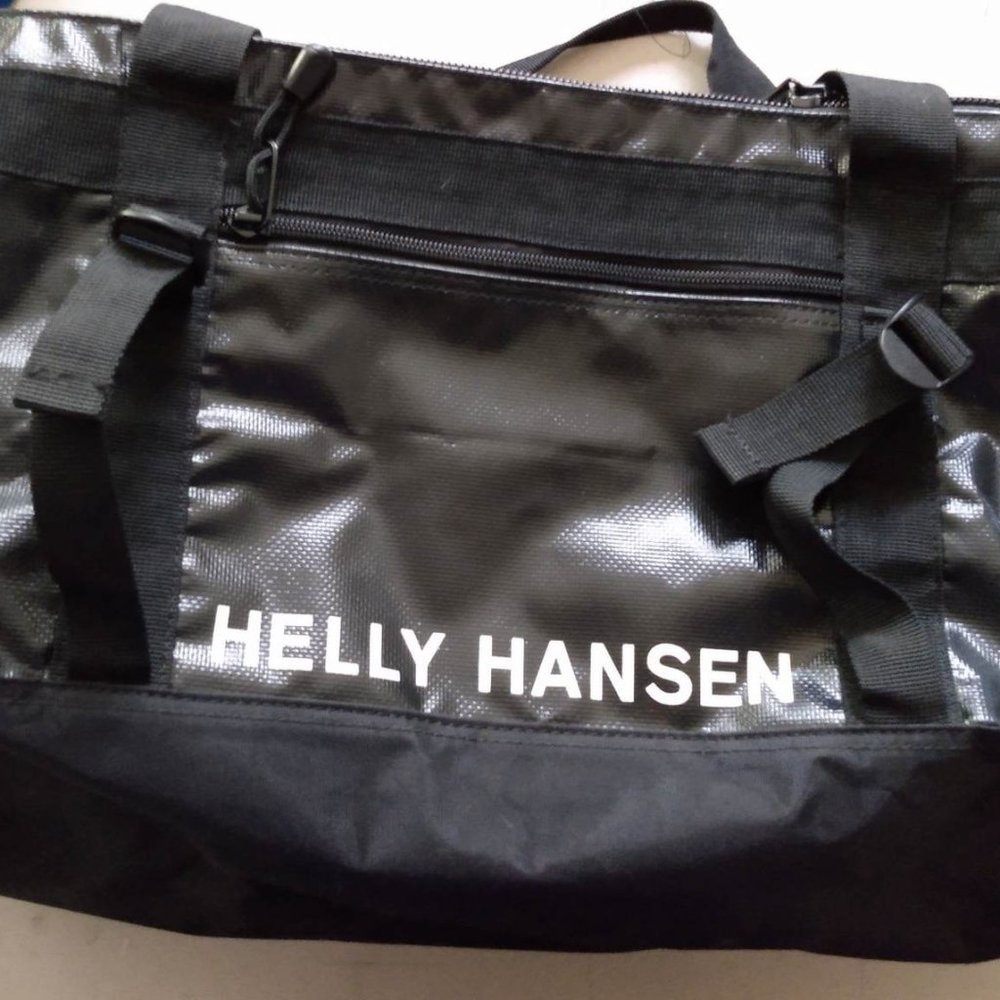 NEW Helly Hansen black Duffel and Back pack  50L
